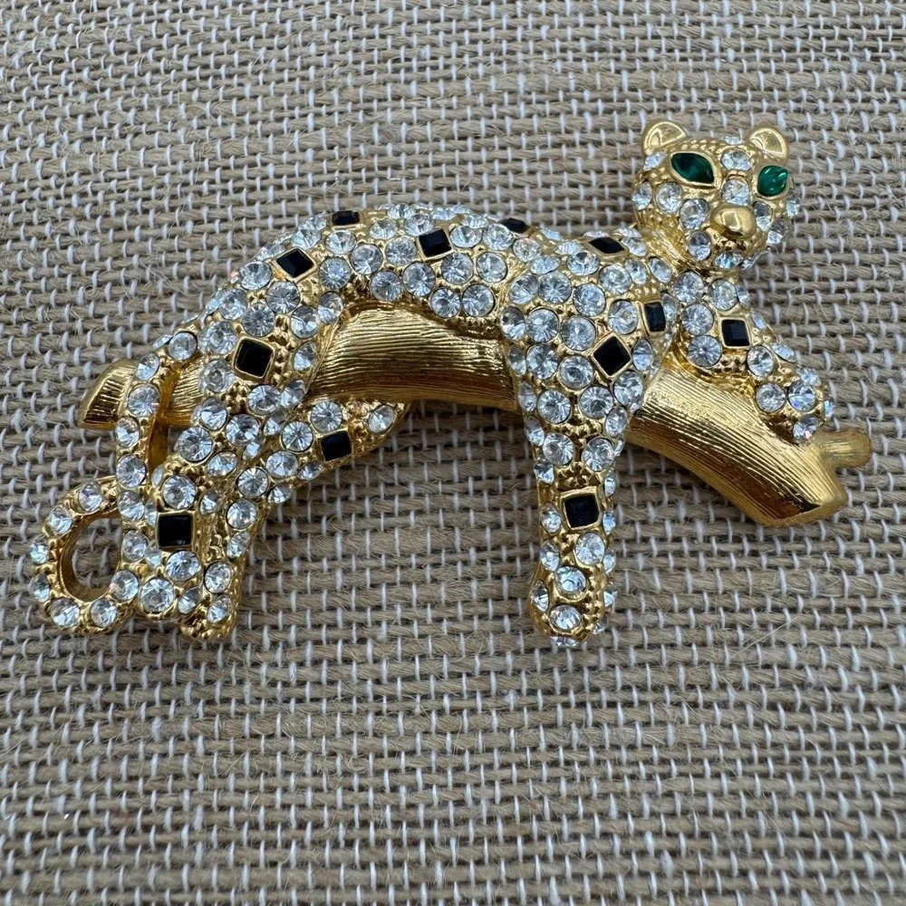 Vintage Rhinestone‎ Leopard Panther Brooch Gold Tone Pave Crystal Big Cat Pin